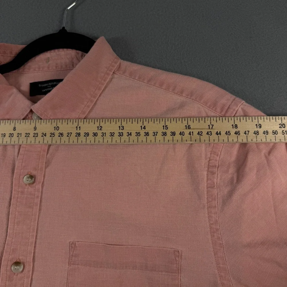 Banana Republic Mens Untucked Fit Cotton Chambray Shirt Peach Coral Large Tall